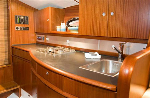 Motor-Yacht R30