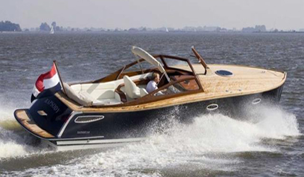 Motor-Yacht R30